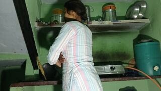 Chubby Huge Butt Desi Bhabhi Step Maa Drilled by Harami Devar in Kitchen