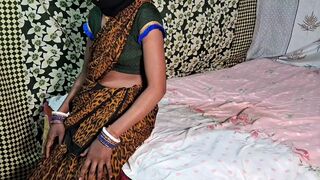 Indian Desi Cute Bhabhi Ki Chudai Desi Charming Village Bhabhi Ki Cream Pai Sex Film