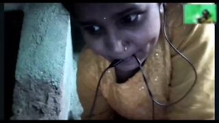 India stepsister ki chudai BF se baat krte pakda to (Hindi audio)